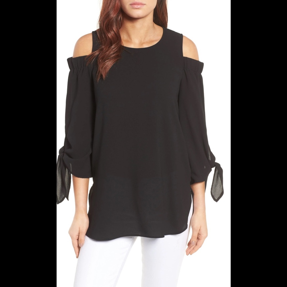 Last chance- lowest price! 🖤NWOT GIBSON cold shoulder blouse